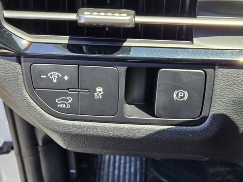 New 2026 Kia Sportage EX FWD image 14