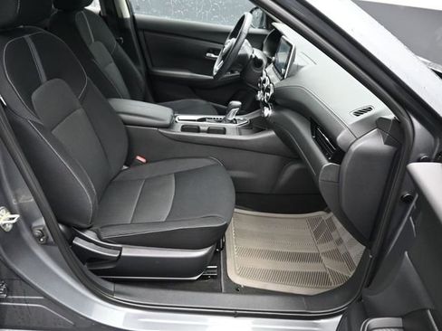 Used 2020 Nissan Sentra SV image 8