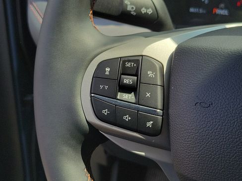 Used 2026 Ford Explorer Active w/ Active Comfort Package RWD image 28