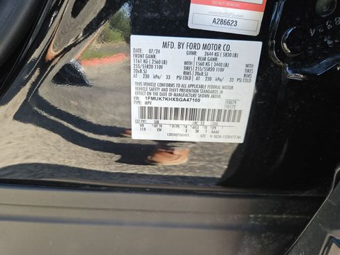Used 2025 Ford Explorer ST-Line RWD image 32
