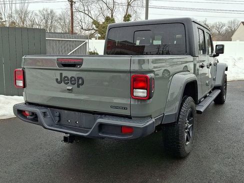 Used 2021 Jeep Gladiator Sport image 6
