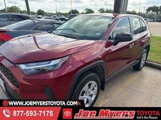 Used 2024 Toyota RAV4 LE FWD video 1
