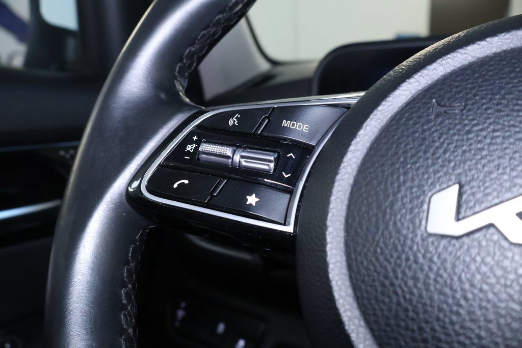 Used 2024 Kia Seltos S AWD/4WD image 19