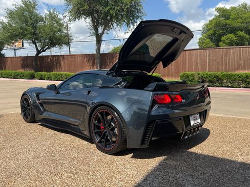 Used 2019 Chevrolet Corvette Grand Sport RWD image 14