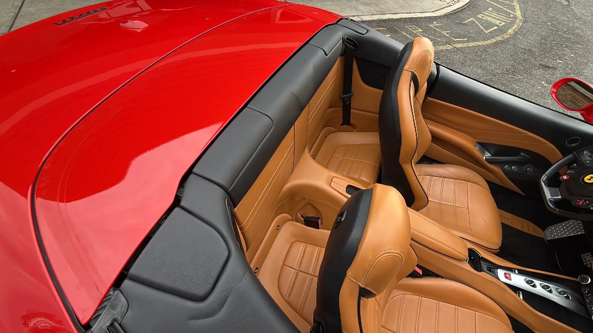 Used 2017 Ferrari California T RWD image 41