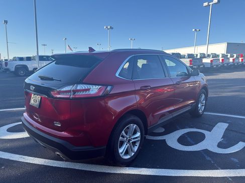 Used 2020 Ford Edge SEL w/ Convenience Package image 12