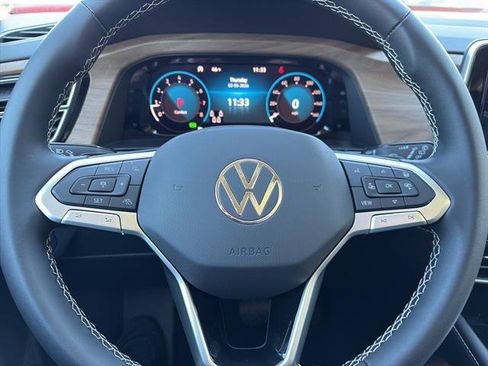New 2026 Volkswagen Atlas SE FWD image 18