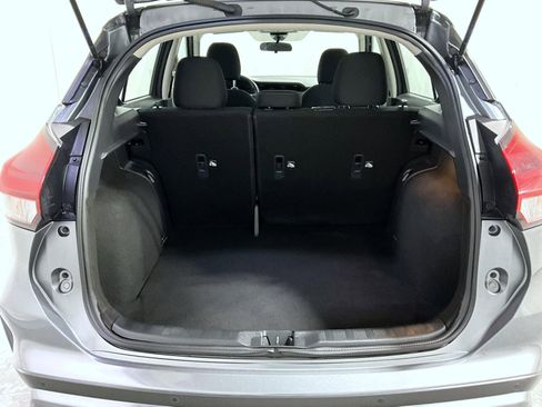 Certified 2024 Nissan Kicks SV image 9