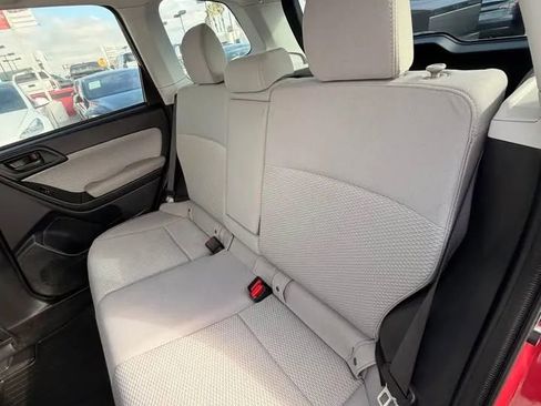 Used 2018 Subaru Forester 2.5i Premium w/ All-Weather Package image 8