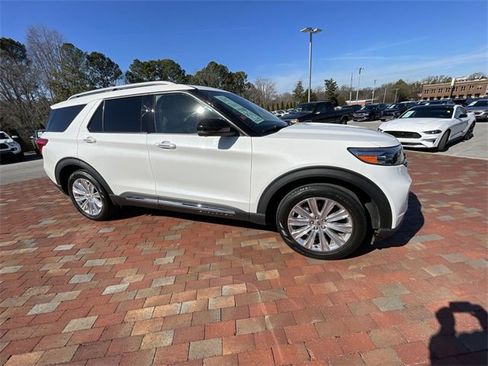 Used 2021 Ford Explorer Limited w/ Equipment Group 301A image 37
