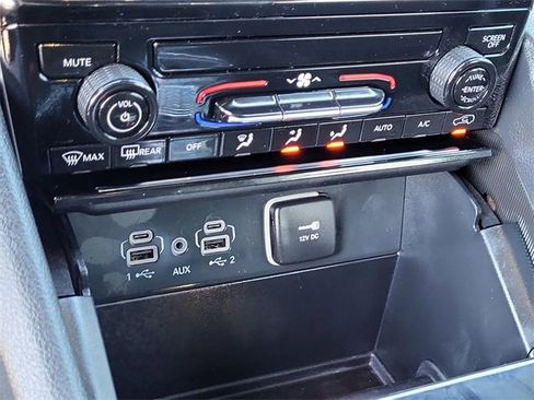 Certified 2025 Jeep Grand Cherokee Laredo image 15