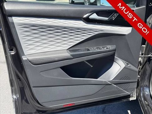 Used 2024 Volkswagen Taos S FWD image 12