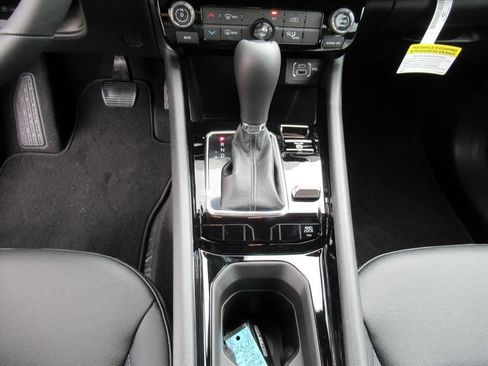 New 2026 Jeep Compass Latitude image 20