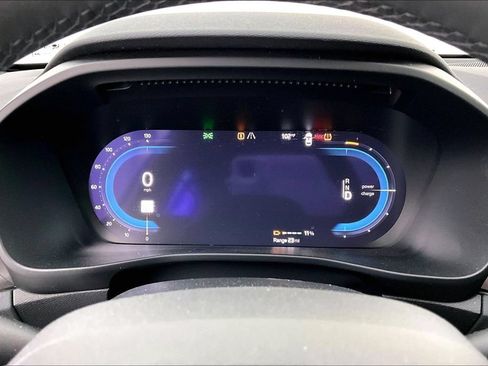 Used 2023 Volvo XC40 Recharge Ultimate AWD/4WD image 26