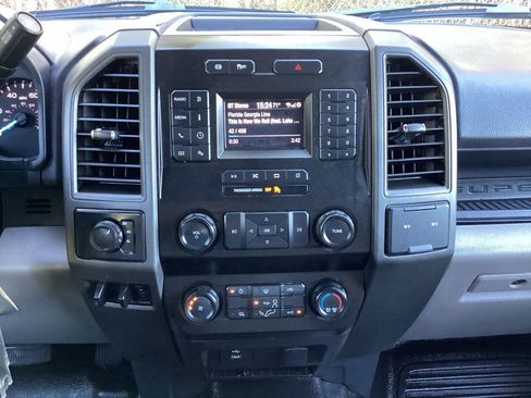 Used 2022 Ford F250 XL w/ Power Equipment Group image 46