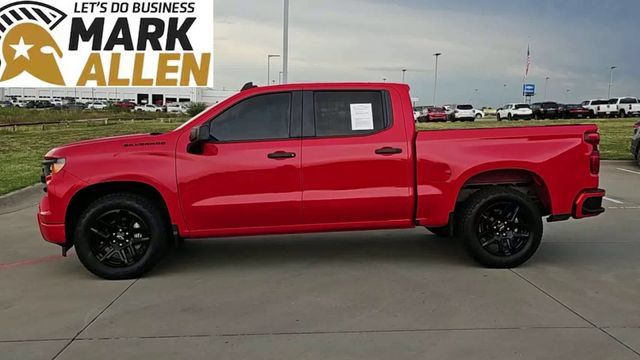 Used 2022 Chevrolet Silverado 1500 Custom w/ LPO, Dark Essentials Package AWD/4WD image 5