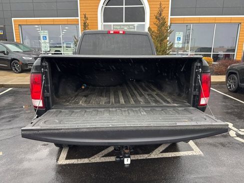 Used 2018 RAM 2500 Tradesman w/ Chrome Appearance Group image 4