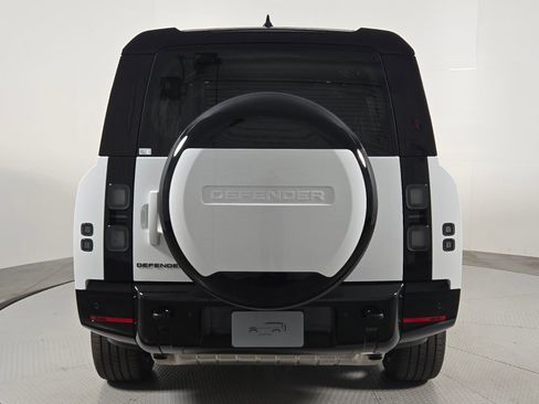 New 2026 Land Rover Defender 130 X-Dynamic SE AWD/4WD image 7