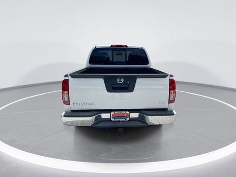 Used 2019 Nissan Frontier SV RWD image 6
