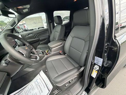 New 2026 Chevrolet Colorado LT w/ LT Convenience Package AWD/4WD image 17