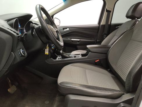 Used 2017 Ford Escape SE w/ SE Sport Appearance Package image 17