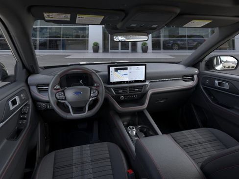 New 2026 Ford Explorer ST-Line w/ ST-Line Street Pack image 9