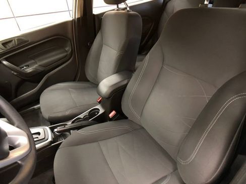 Certified 2019 Ford Fiesta SE image 10