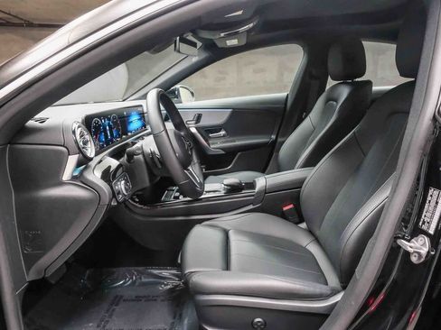 Used 2022 Mercedes-Benz CLA 250 image 19