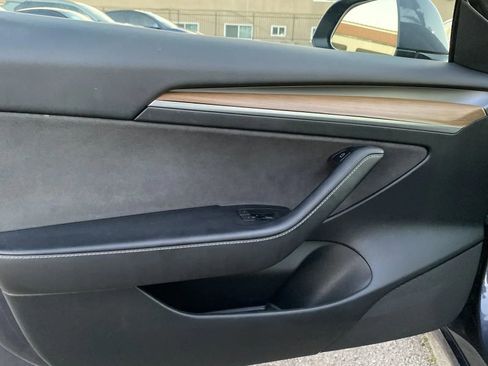 Used 2023 Tesla Model 3 Standard Range RWD image 13
