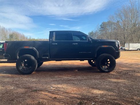 Used 2024 GMC Sierra 2500 Denali Ultimate image 4