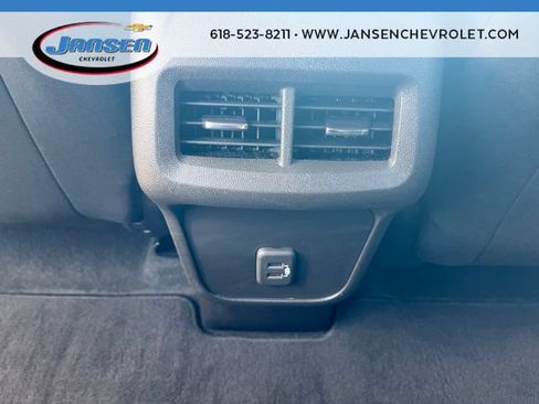 Used 2024 Chevrolet Equinox LT FWD image 20