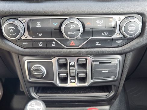 New 2026 Jeep Wrangler Unlimited Sport image 19