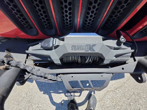 Used 2013 Jeep Wrangler Sport AWD/4WD image 7
