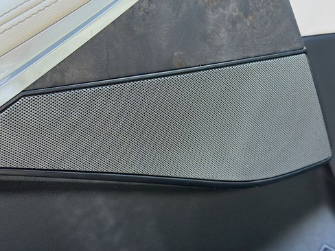 New 2026 BMW X5 xDrive50e w/ Executive Package image 24