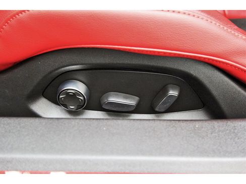 Used 2023 Chevrolet Corvette Stingray Premium Cpe w/ Battery Protection Package image 26