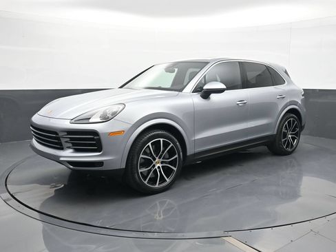 Certified 2020 Porsche Cayenne S AWD/4WD image 1