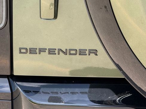New 2026 Land Rover Defender 130 X-Dynamic SE AWD/4WD image 41
