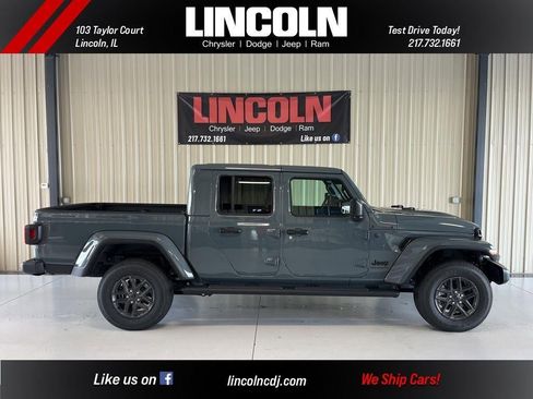 New 2025 Jeep Gladiator Sport image 7