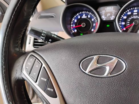 Used 2013 Hyundai Elantra Limited w/ Technology Pkg FWD image 66