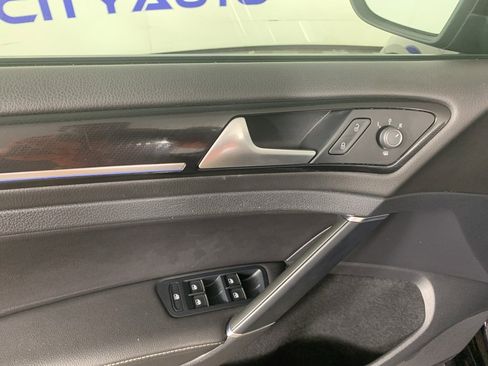 Used 2016 Volkswagen Golf R 4-Door (M6) image 15