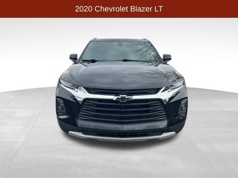 Used 2020 Chevrolet Blazer LT image 2