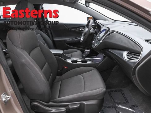Used 2024 Chevrolet Malibu LT FWD image 24