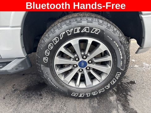 Used 2017 Ford Expedition XLT image 12