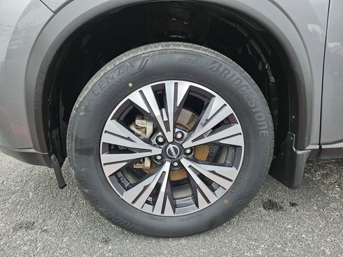 Used 2023 Nissan Rogue SV image 28