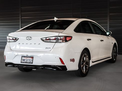 Used 2019 Hyundai Sonata Limited image 16