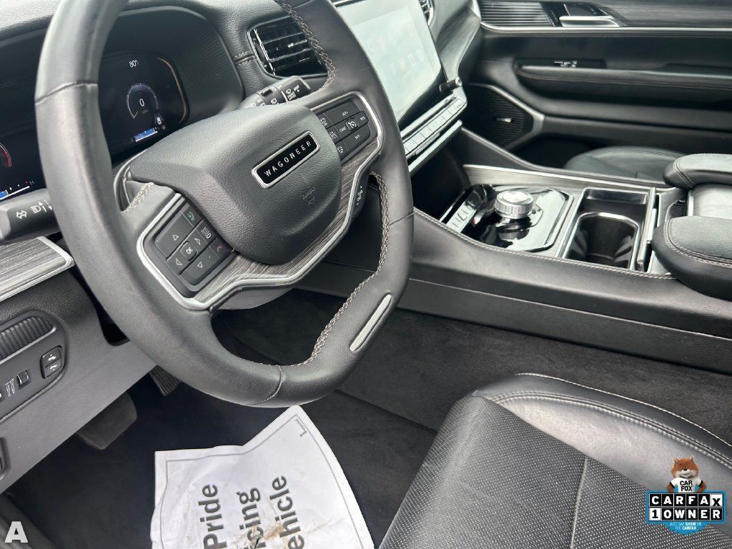 Used 2024 Jeep Wagoneer Series II w/ Flexible Seating Group RWD image 20