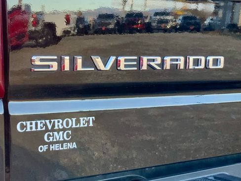 Used 2024 Chevrolet Silverado 1500 High Country w/ Technology Package image 22