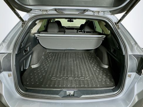 Used 2025 Subaru Outback Premium image 28