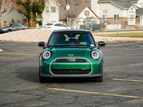 Certified 2025 MINI Cooper 4-Door Hardtop image 2