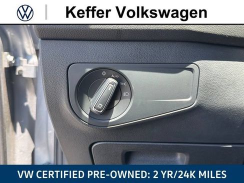Certified 2023 Volkswagen Tiguan SE FWD image 18